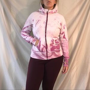 *Rare* Lulu lemon special edition “love” graffiti scuba